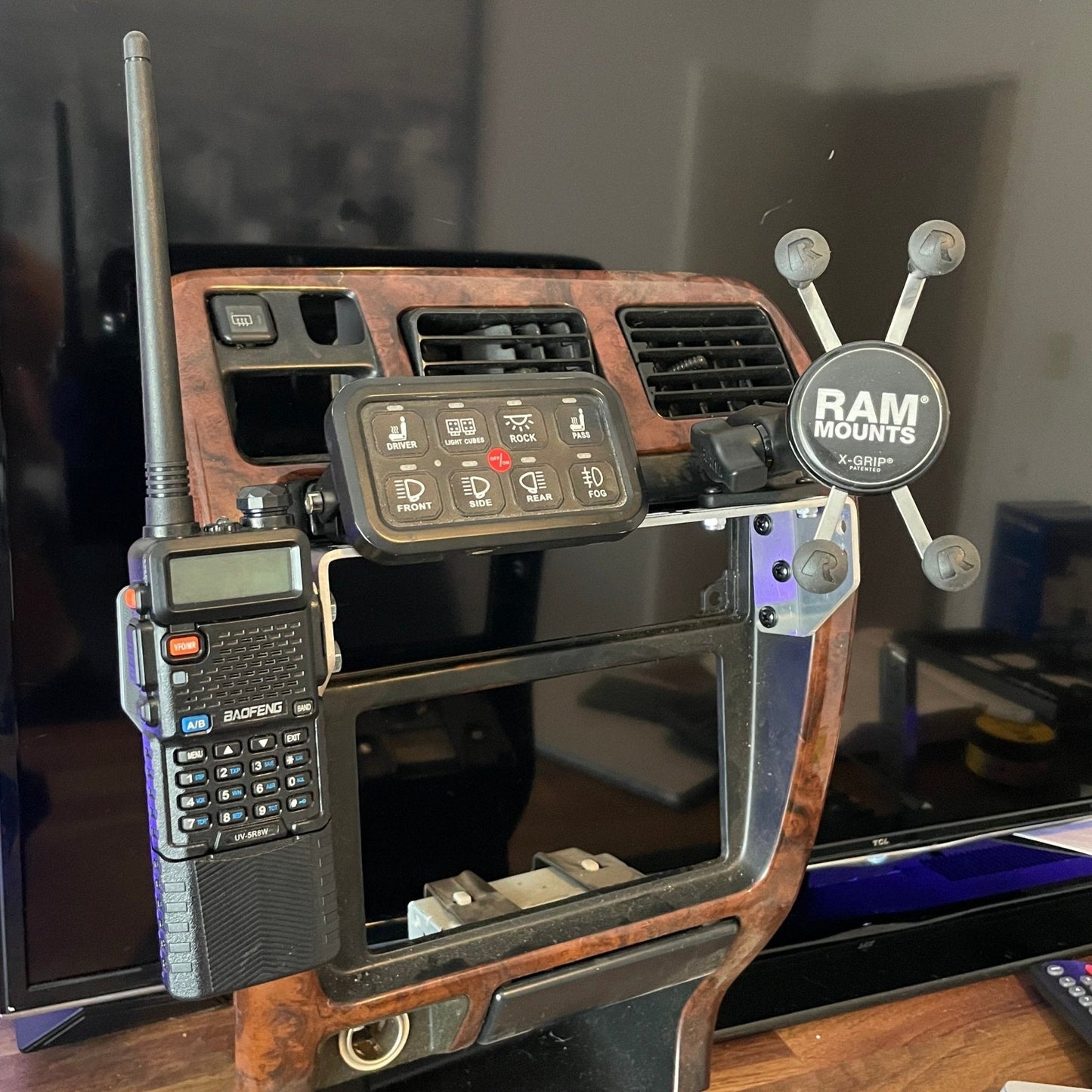 TEQ Offroad 3rd Gen 4Runner Phone Dash Mount | Modular Accessory Mount (MAM) | (1996-2002)