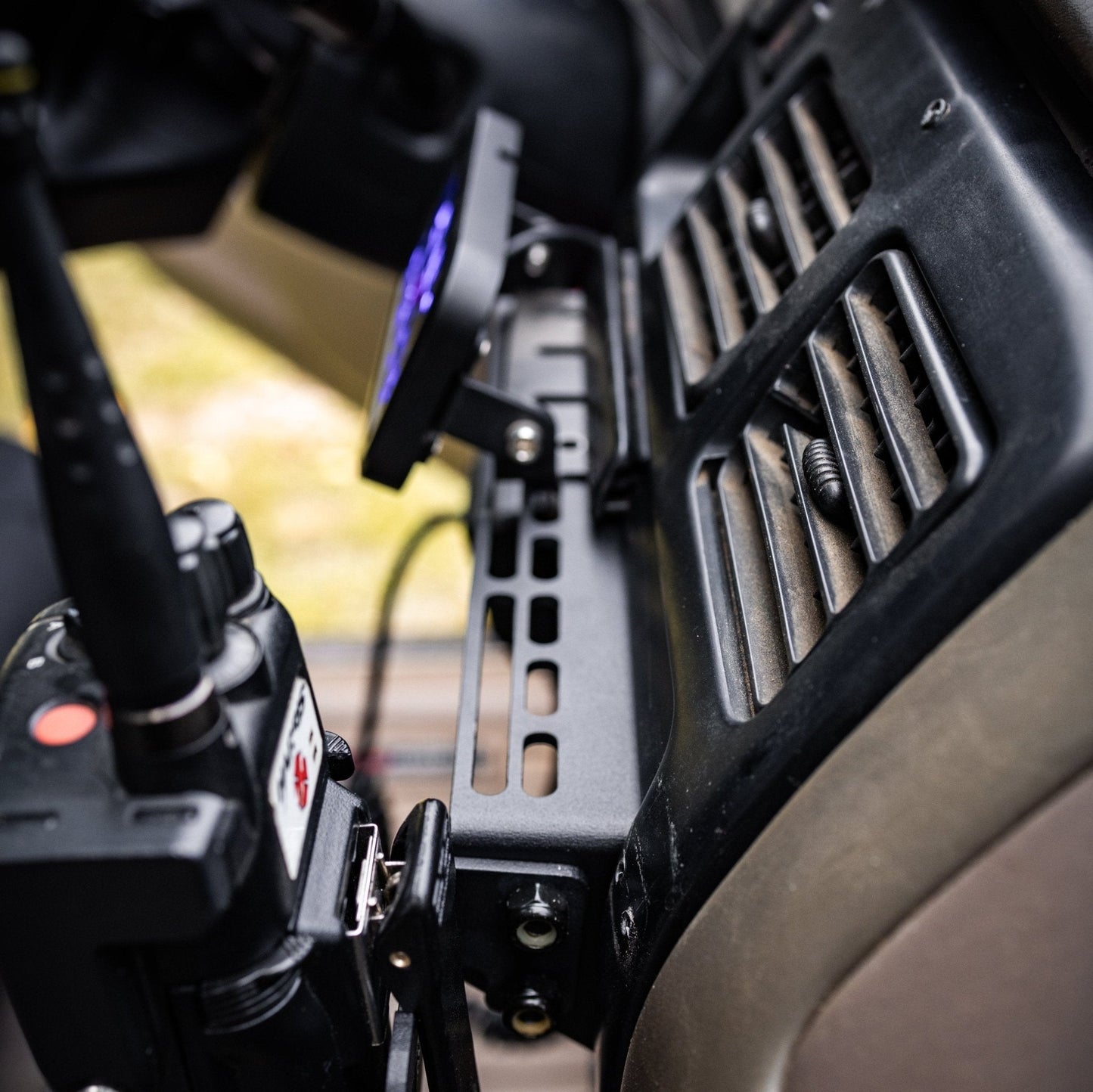 TEQ Offroad 3rd Gen 4Runner Phone Dash Mount | Modular Accessory Mount (MAM) | (1996-2002)