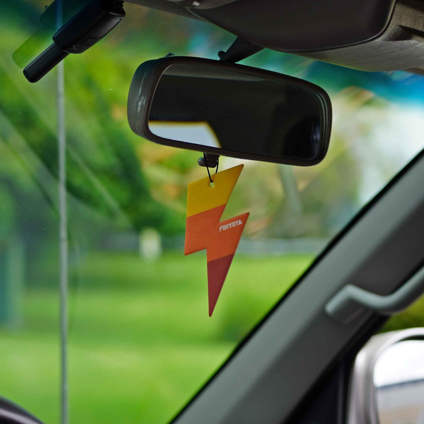 FORYOTA Tri-Color Lightning Bolt Air Freshener