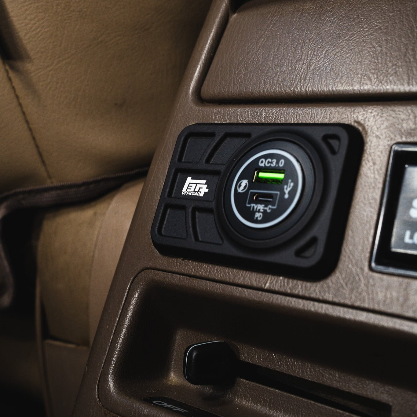 TEQ Offroad Center Console USB 12V Power Panel | Billet Aluminum | Replaces Ashtray | 1996-2002 4Runner