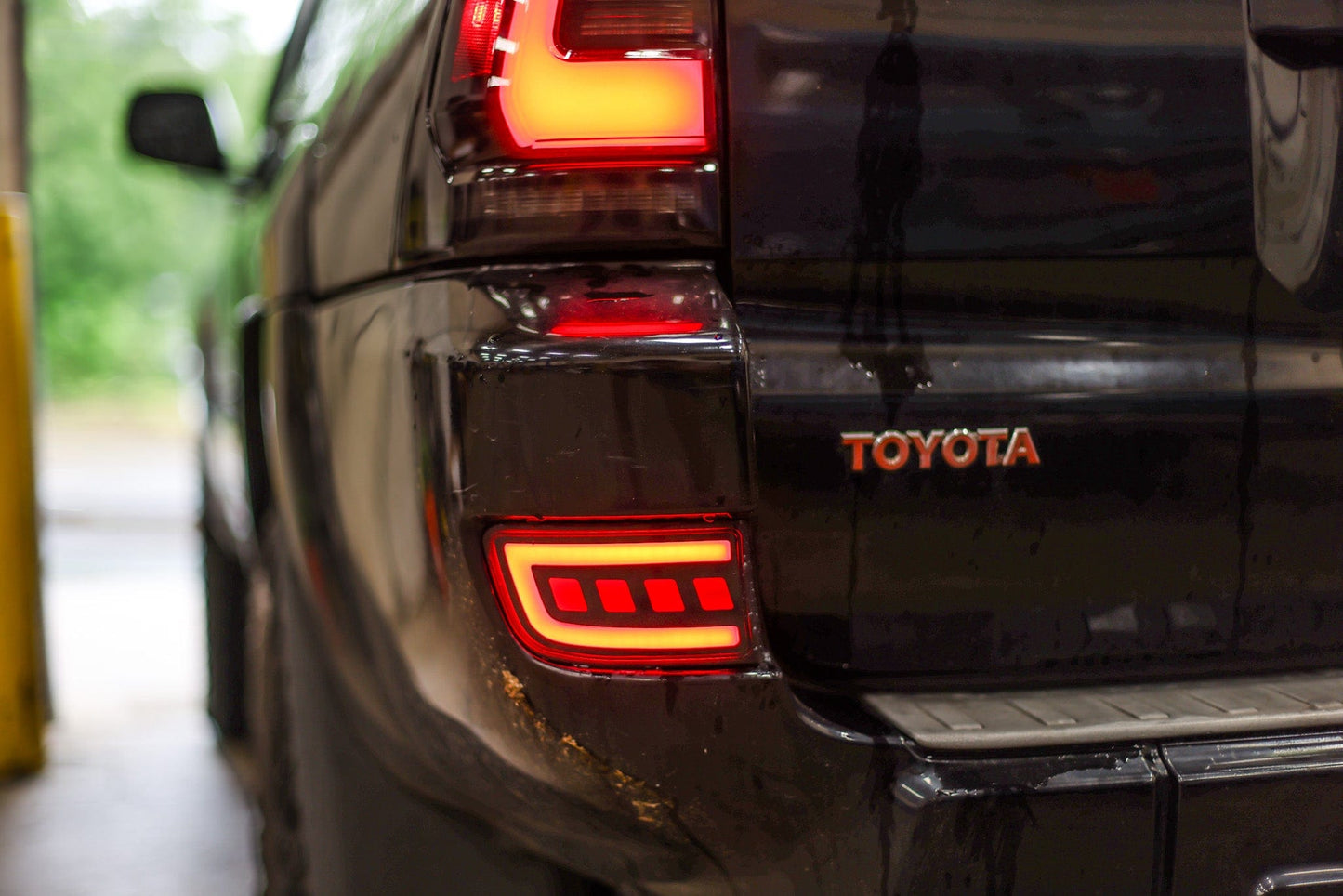 The Original Dynamic Tail Lights / 2003-2009 4Runner / TEQ Customs