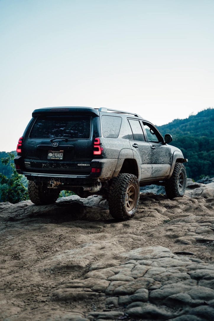 The Original Dynamic Tail Lights / 2003-2009 4Runner / TEQ Customs